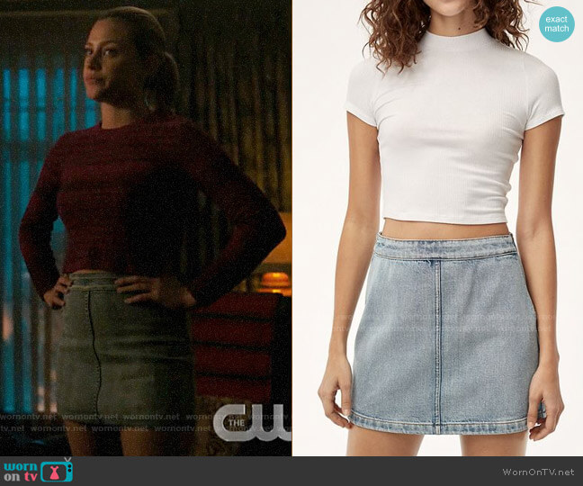 Aritzia Wilfred Free Donyale Skirt in Light Vintage Blue worn by Betty Cooper (Lili Reinhart) on Riverdale