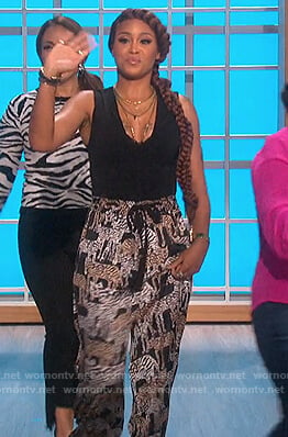 Eve’s black tiger print pants on The Talk