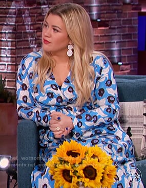 Kelly's blue floral print midi dress on The Kelly Clarkson Show