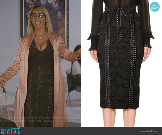 Lace-Up Jacquard Midi Pencil Skirt by Dolce & Gabbana worn by Giselle (Nicole Ari Parker) on Empire