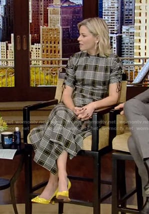 Elizabeth Banks’s grey plaid dress on Live with Kelly and Ryan