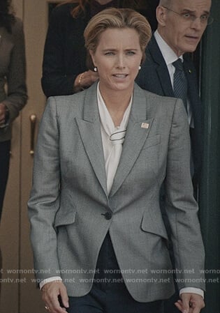 Elizabeth’s gray blazer on Madam Secretary