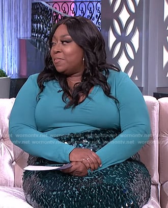 Loni’s sequin pencil skirt on The Real