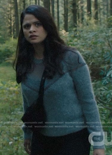 Mel’s grey mesh panel sweater on Charmed