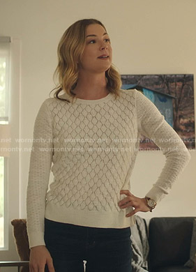 Nic's white diamond knit sweater on The Resident