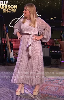 Kelly’s white polka dot print dress on The Kelly Clarkson Show