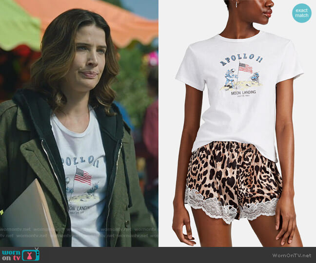 The Classic Apollo 11 Cotton T-Shirt by Re/Done worn by Dex Parios (Cobie Smulders) on Stumptown