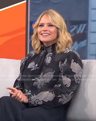 Sara’s black printed smocked neck blouse on GMA Strahan Sara And Keke