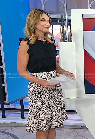 Savannah's beige leopard skirt on Today