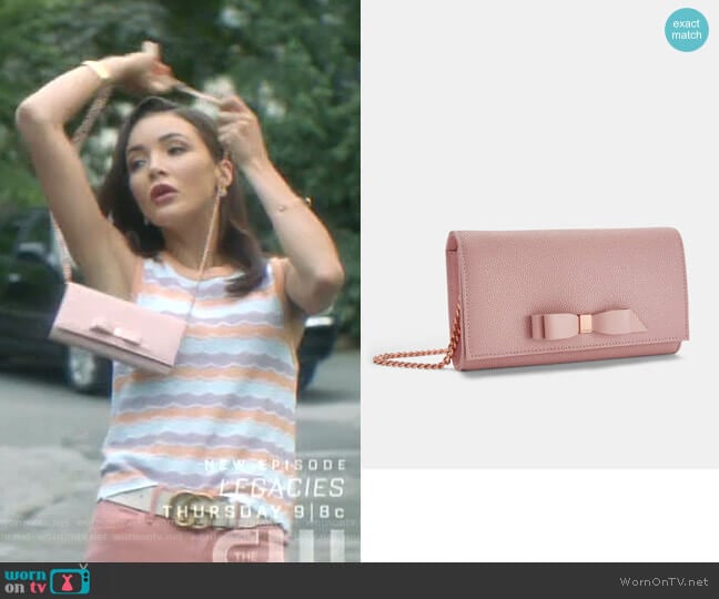 Alaine Shoulder Bag by Ted Baker worn by Bess (Maddison Jaizani) on Nancy Drew