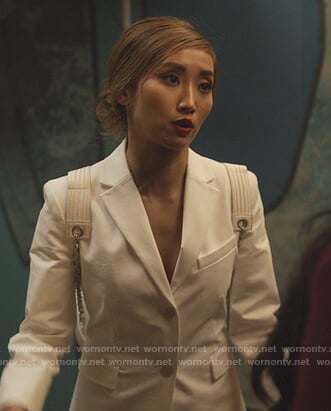 Madison’s white blazer on Dollface