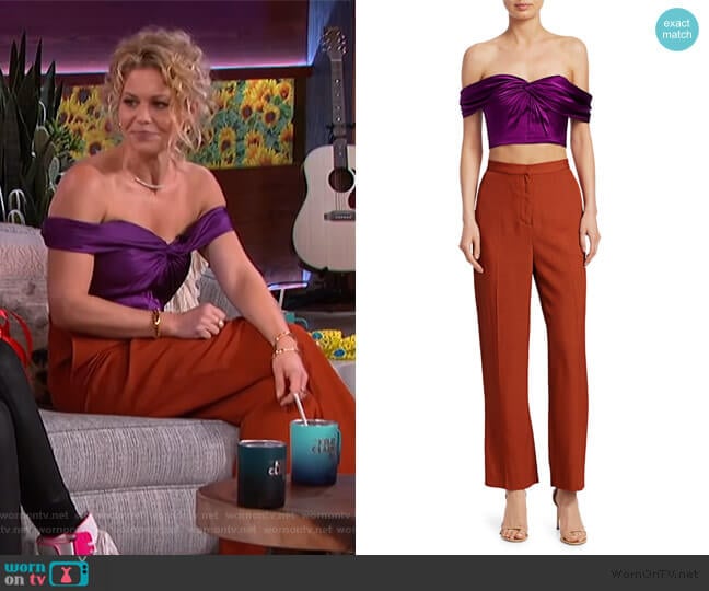 Winnie Top and Hattie Pants by Amur worn by Candace Cameron Bure on The Kelly Clarkson Show