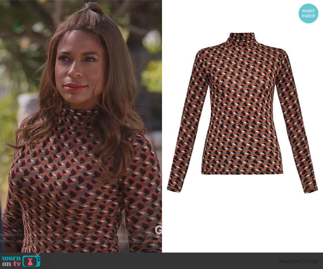 Printed Turtleneck Top by BCBGMAXAZRIA worn by Poppy (Kimrie Lewis) on Single Parents