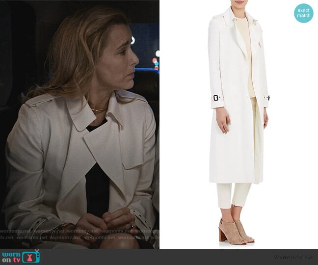 White Twill Open-front Trench Coat by Barneys New York worn by Elizabeth McCord (Téa Leoni) on Madam Secretary