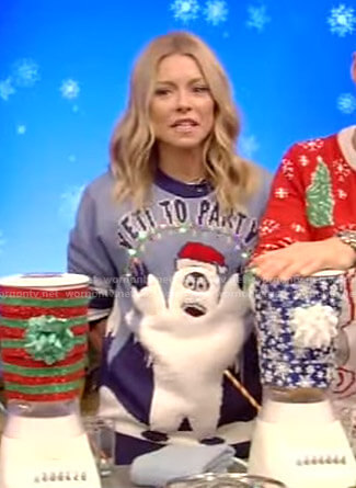 Kelly’s ugly christmas sweater on Live with Kelly and Ryan