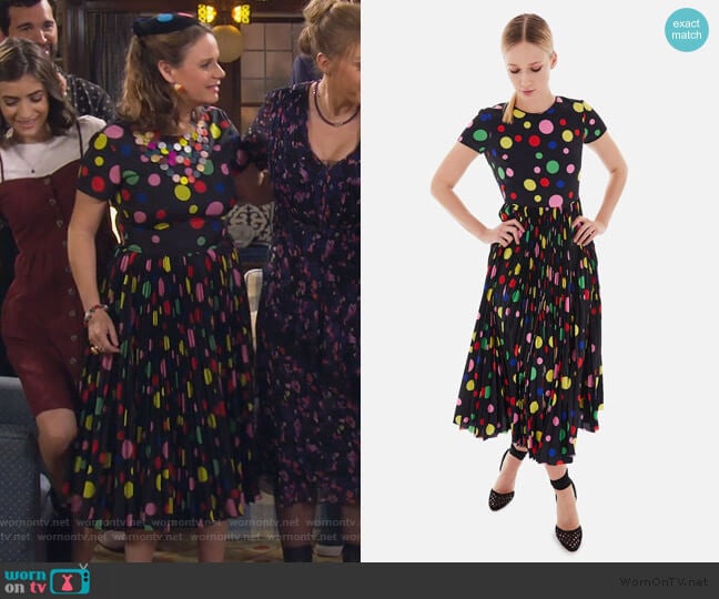 The Juniper Dress by Novis worn by Kimmy Gibbler (Andrea Barber) on Fuller House