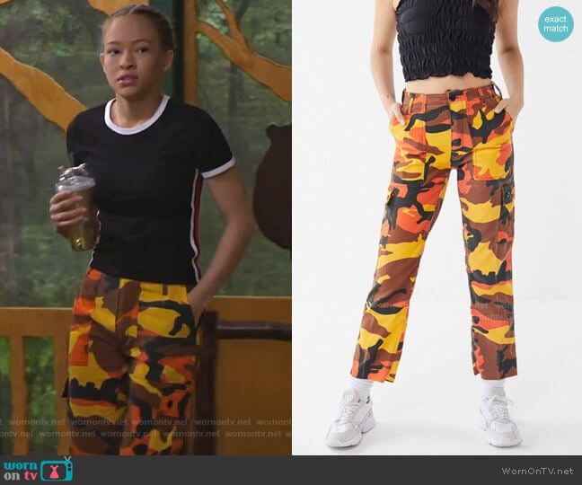 urban outfitter camo pants