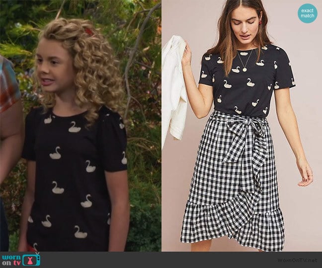 Oui Graphic Print Tee by Anthropologie worn by Destiny Baker (Mallory James Mahoney) on Bunkd