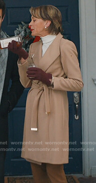 Kathryn's beige wrap coat on American Housewife