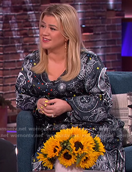 Kelly’s black zodiac print dress on The Kelly Clarkson Show