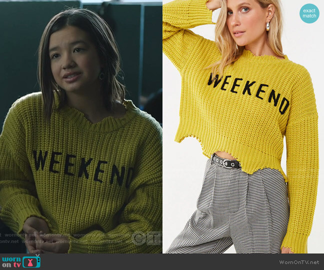 Alyssa’s yellow weekend sweater on Stumptown