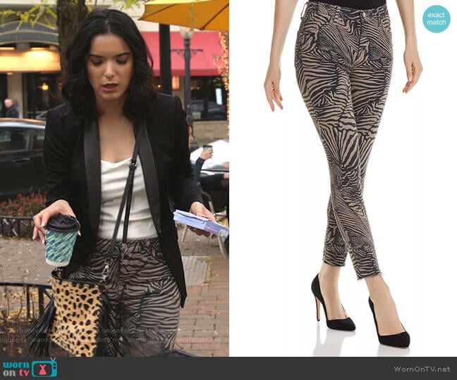 Alana Crop Skinny Jeans by J Brand worn by Dylan Gelula on Shameless