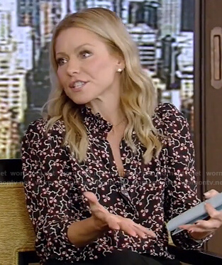 Kelly’s black printed blouse and trousers on Live with Kelly and Ryan