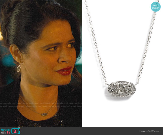 Kendra Scott Elisa Pendant Necklace worn by Mel Vera (Melonie Diaz) on Charmed