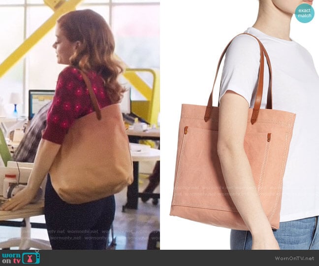 Madewell Medium Transport Tote worn by Zoey Clarke (Jane Levy) on Zoeys Extraordinary Playlist