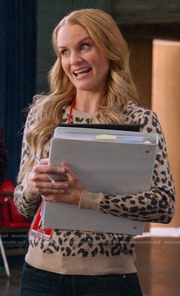 Miss Jenn’s leopard print sweater on High School Musical The Musical The Series