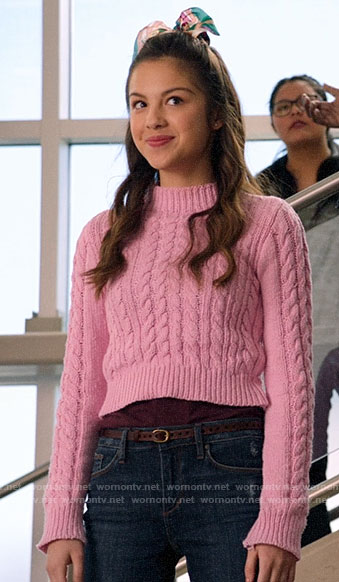 Nini's pink cable knit sweater on High School Musical The Musical The Series