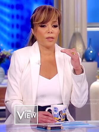 Sunny's white single breasted blazer on The View