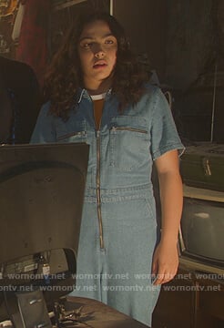 Molly’s denim zip front jumpsuit on Marvels Runaways