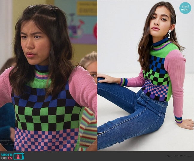 mixed checkerboard sweater with tipping by ASOS worn by Tiffany Espensen on Alexa and Katie