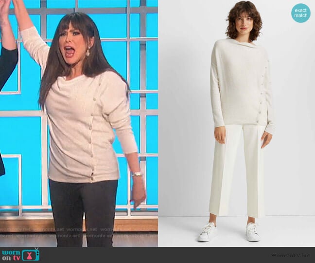 Simisola Cashmere Sweater by Club Monaco worn by Marie Osmond on The Talk