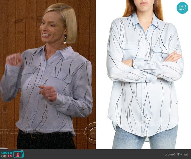 Equipment Slim Signature Silk Shirt in Blue Aere Eclipse worn by Jill Kendall (Jaime Pressly) on Mom