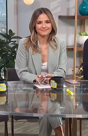 Erin’s green suit on E! News Daily Pop