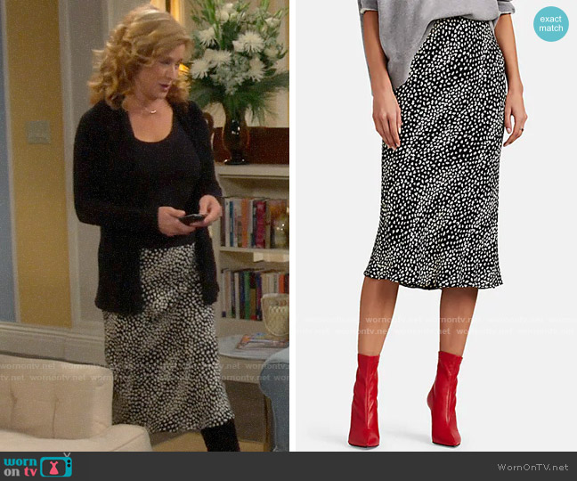 FiveSeventyFive Leopard-Print Skirt worn by Vanessa Baxter (Nancy Travis) on Last Man Standing