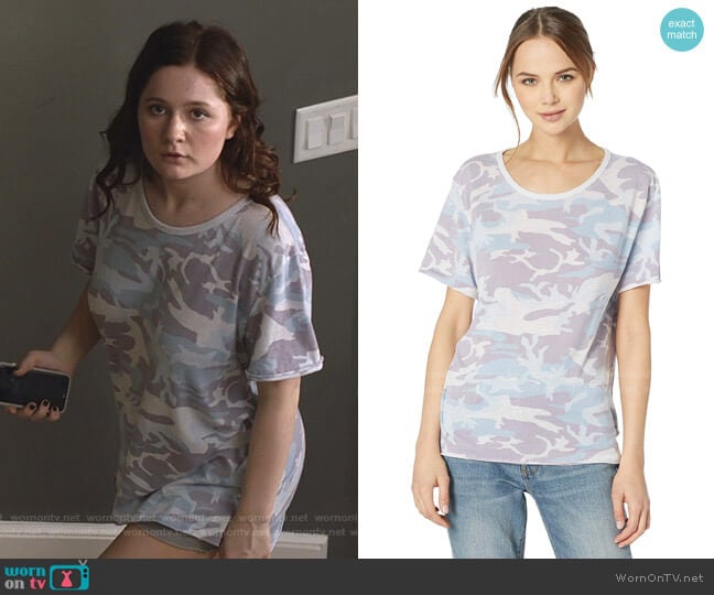 Army Tee by Free People worn by Debbie Gallagher (Emma Kenney) on Shameless