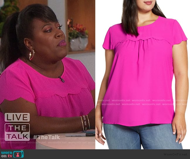 x Fall Refresh Fancy Ashley Woven Scallop Top by Gibson worn by Sheryl Underwood on The Talk