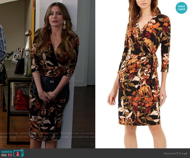 WornOnTV: Gloria’s jungle print wrap dress on Modern Family | Sofia ...