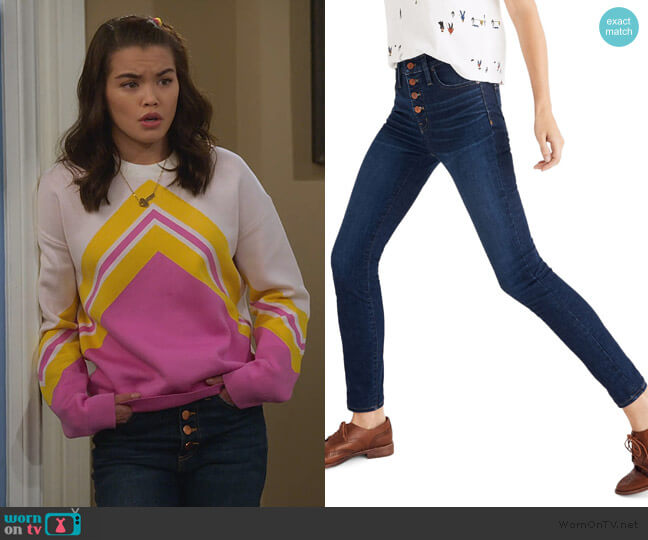 Button Front High Waist Skinny Jeans by Madewell worn by Alexa Mendoza (Paris Berelc) on Alexa & Katie