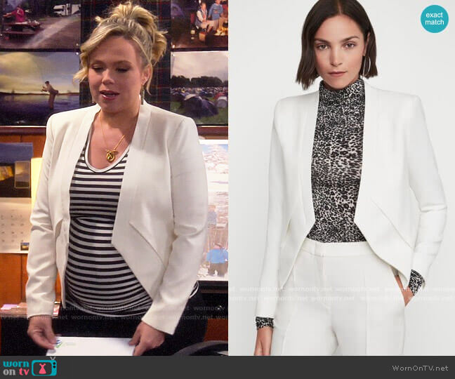 Bcbgmaxazria Lloyd Jacket worn by Kristin Baxter (Amanda Fuller) on Last Man Standing