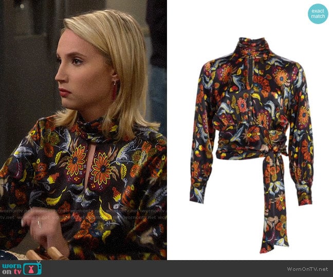 Cinq a Sept Jacqueline Paisley Blouse worn by Mandy Baxter (Molly McCook) on Last Man Standing