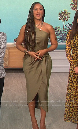 Eve's green one shoulder tie dress on The Talk