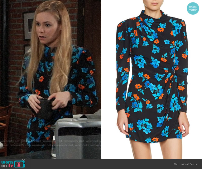 WornOnTV: Nell’s black and blue floral long sleeved dress on General ...