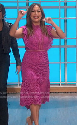 Carrie’s pink lace trim dress on The Talk