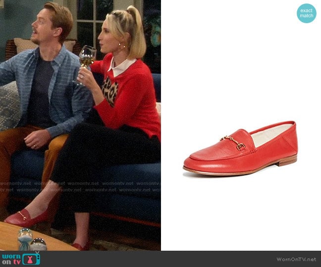 Sam Edelman Loraine Loafers worn by Mandy Baxter (Molly McCook) on Last Man Standing