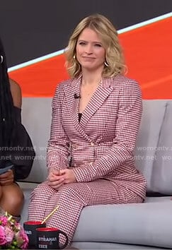 Sara’s pink gingham check suit on GMA Strahan Sara And Keke