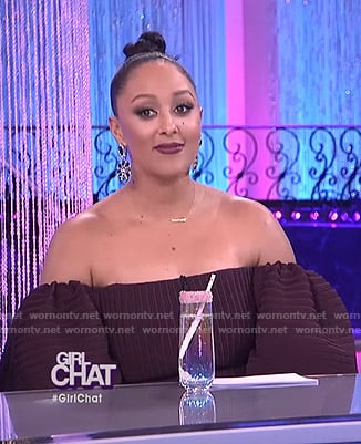 Tamera's purple off-shoulder puff sleeve dress on The Real